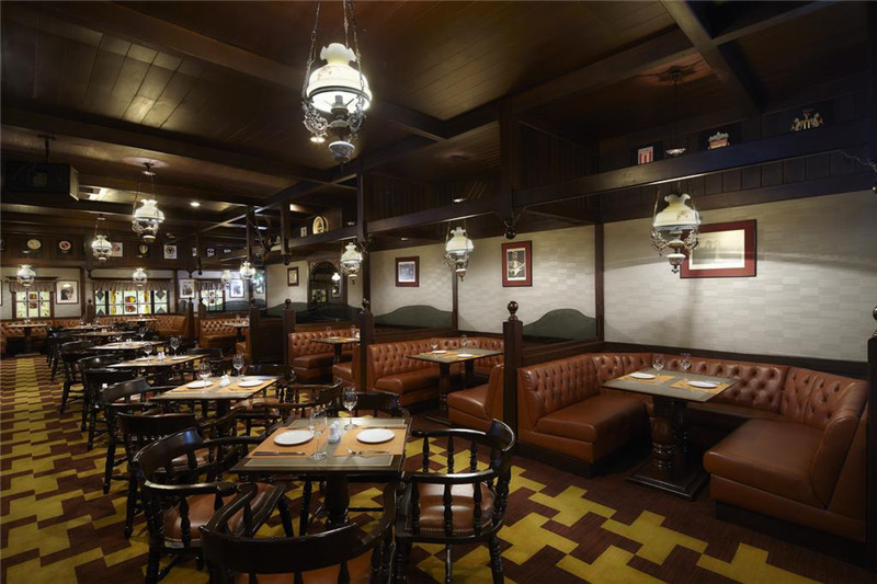 泰國(guó)曼谷地標(biāo)型特色商務(wù)酒店設(shè)計(jì)案例 泰國(guó)曼谷地標(biāo)型特色商務(wù)酒店設(shè)計(jì)案例