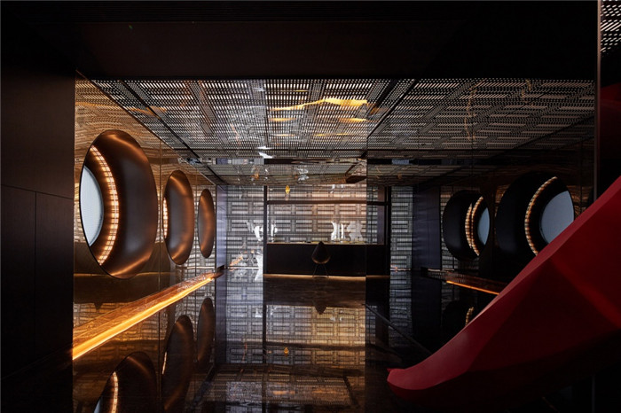 繁華商圈里針對年輕人的藝術(shù)精品酒店設(shè)計方案賞析