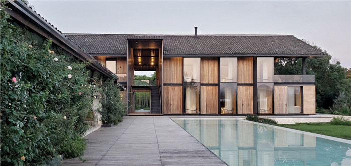 冷靜又克制 玫瑰莊園反傳統(tǒng)精品度假酒店外觀設(shè)計方案 冷靜又克制 玫瑰莊園反傳統(tǒng)精品度假酒店外觀設(shè)計方案