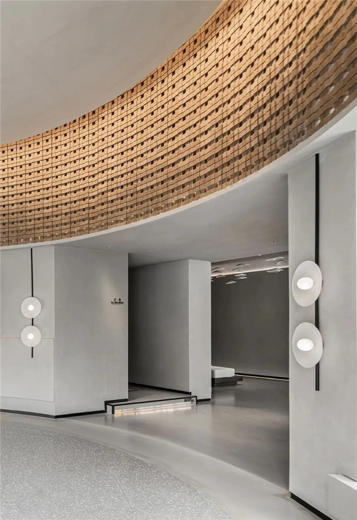 酒店大廳設(shè)計-云南3000平度假酒店翻新改造設(shè)計案例 邂逅簡約之美 酒店大廳設(shè)計-云南3000平度假酒店翻新改造設(shè)計案例 邂逅簡約之美