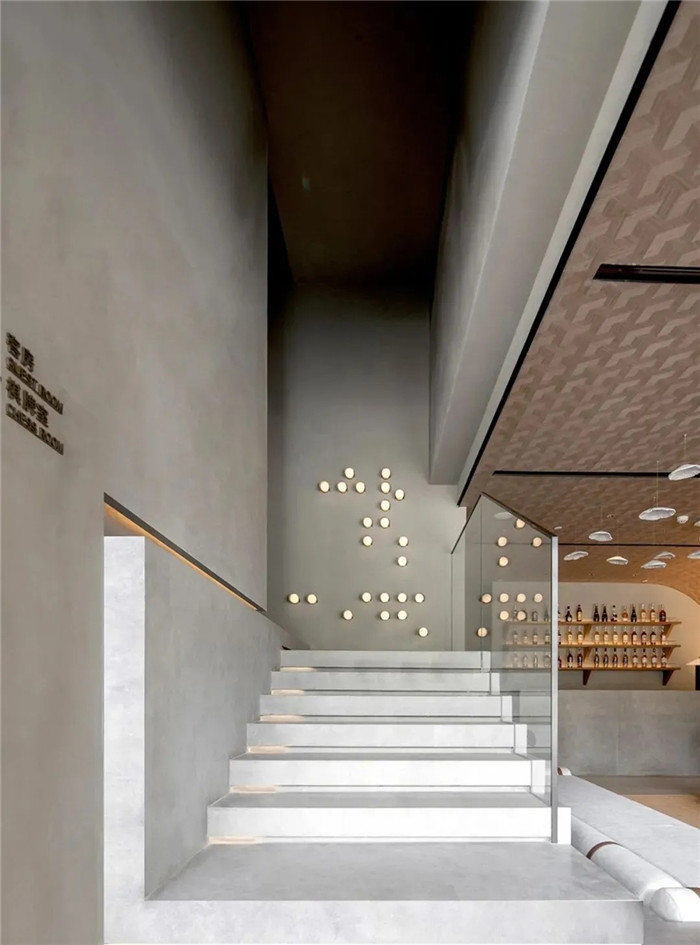 云南3000平度假酒店翻新改造設(shè)計案例 邂逅簡約之美 云南3000平度假酒店翻新改造設(shè)計案例 邂逅簡約之美