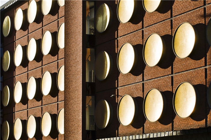 新舊設(shè)計相融合的工業(yè)風(fēng)精品酒店翻新改造設(shè)計方案