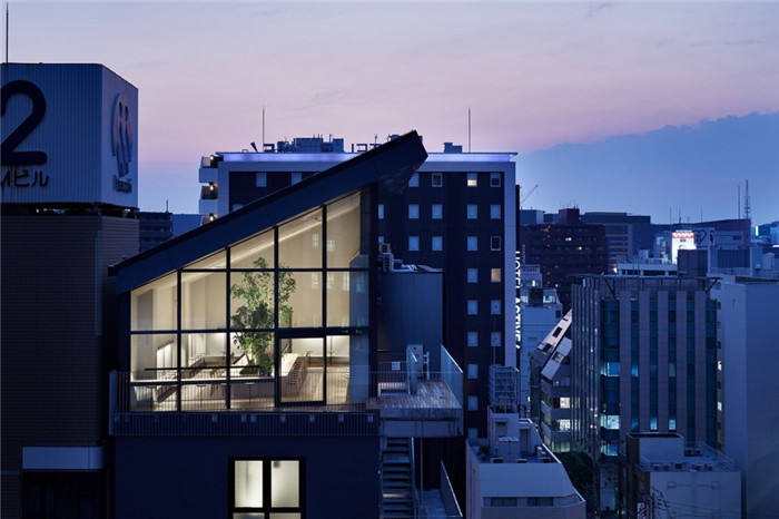 日本另類四星級標(biāo)準(zhǔn)9H膠囊旅館設(shè)計說明 日本另類四星級標(biāo)準(zhǔn)9H膠囊旅館設(shè)計說明