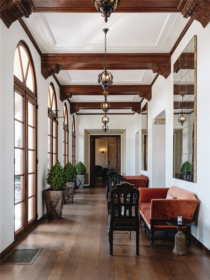 國(guó)外意大利風(fēng)格豪宅改造花園度假酒店設(shè)計(jì)案例 國(guó)外意大利風(fēng)格豪宅改造花園度假酒店設(shè)計(jì)案例