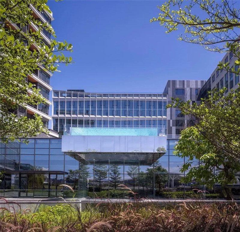 酒店入口設(shè)計-皇冠假日酒店首家時尚年輕化五星級酒店設(shè)計賞析 酒店入口設(shè)計-皇冠假日酒店首家時尚年輕化五星級酒店設(shè)計賞析