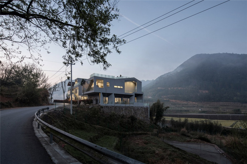 以山水為靈感的山澗房民宿設(shè)計(jì)案例 以山水為靈感的山澗房民宿設(shè)計(jì)案例