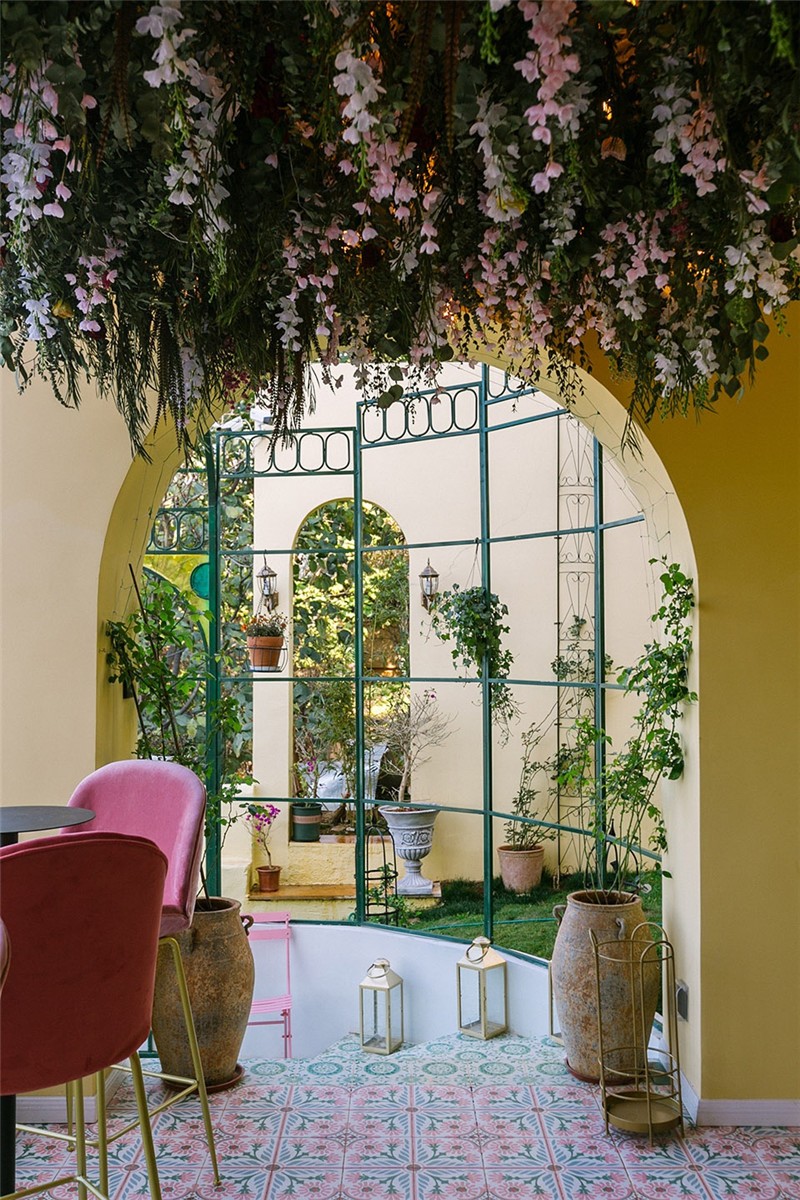 大理網(wǎng)紅民宿設(shè)計(jì)推薦:夏禾夫人意式風(fēng)情民宿餐廳設(shè)計(jì) 大理網(wǎng)紅民宿設(shè)計(jì)推薦:夏禾夫人意式風(fēng)情民宿餐廳設(shè)計(jì)