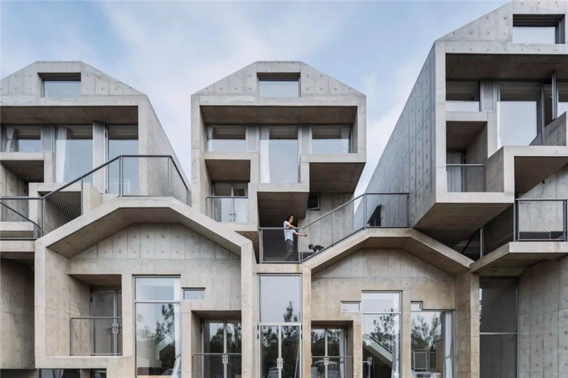 阿那亞“犬舍”旅館設(shè)計 大境設(shè)計專業(yè)酒店設(shè)計公司