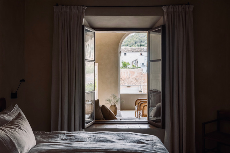 別墅改造成民宿 Camp Roig 31精品民宿設(shè)計(jì)賞析 別墅改造成民宿 Camp Roig 31精品民宿設(shè)計(jì)賞析