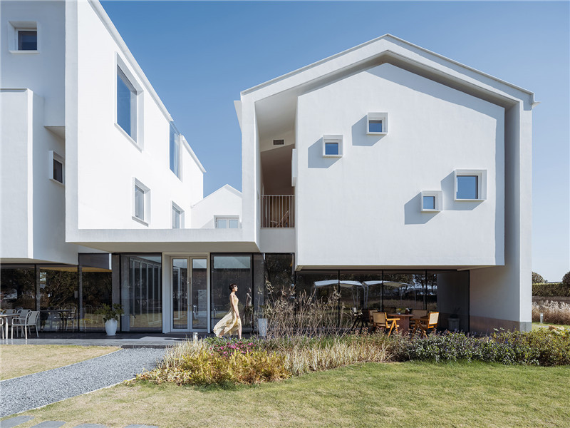 民宿外立面設(shè)計(jì)-危房改造成民宿 蘇州白色伴宅民宿改造設(shè)計(jì)說明 民宿外立面設(shè)計(jì)-危房改造成民宿 蘇州白色伴宅民宿改造設(shè)計(jì)說明