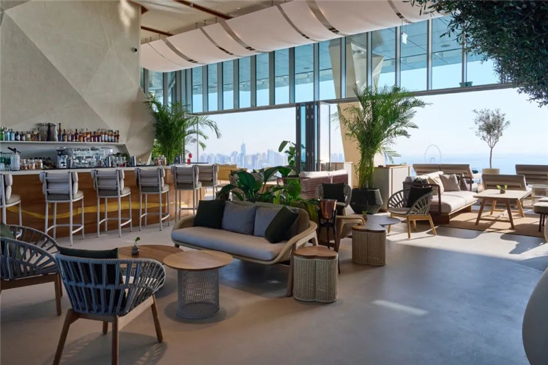 迪拜棕櫚塔AURA SKYPOOL度假酒店設(shè)計賞析 迪拜棕櫚塔AURA SKYPOOL度假酒店設(shè)計賞析