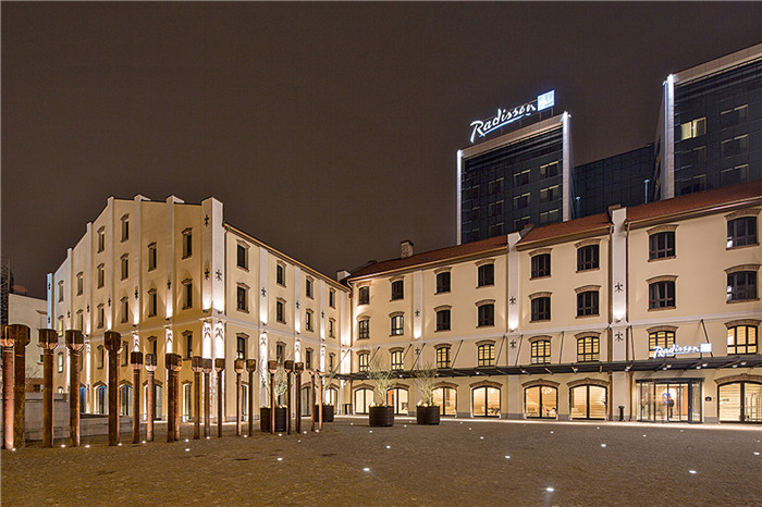 國外老磨坊精致工業(yè)風酒店翻新改造設計方案 國外老磨坊精致工業(yè)風酒店翻新改造設計方案