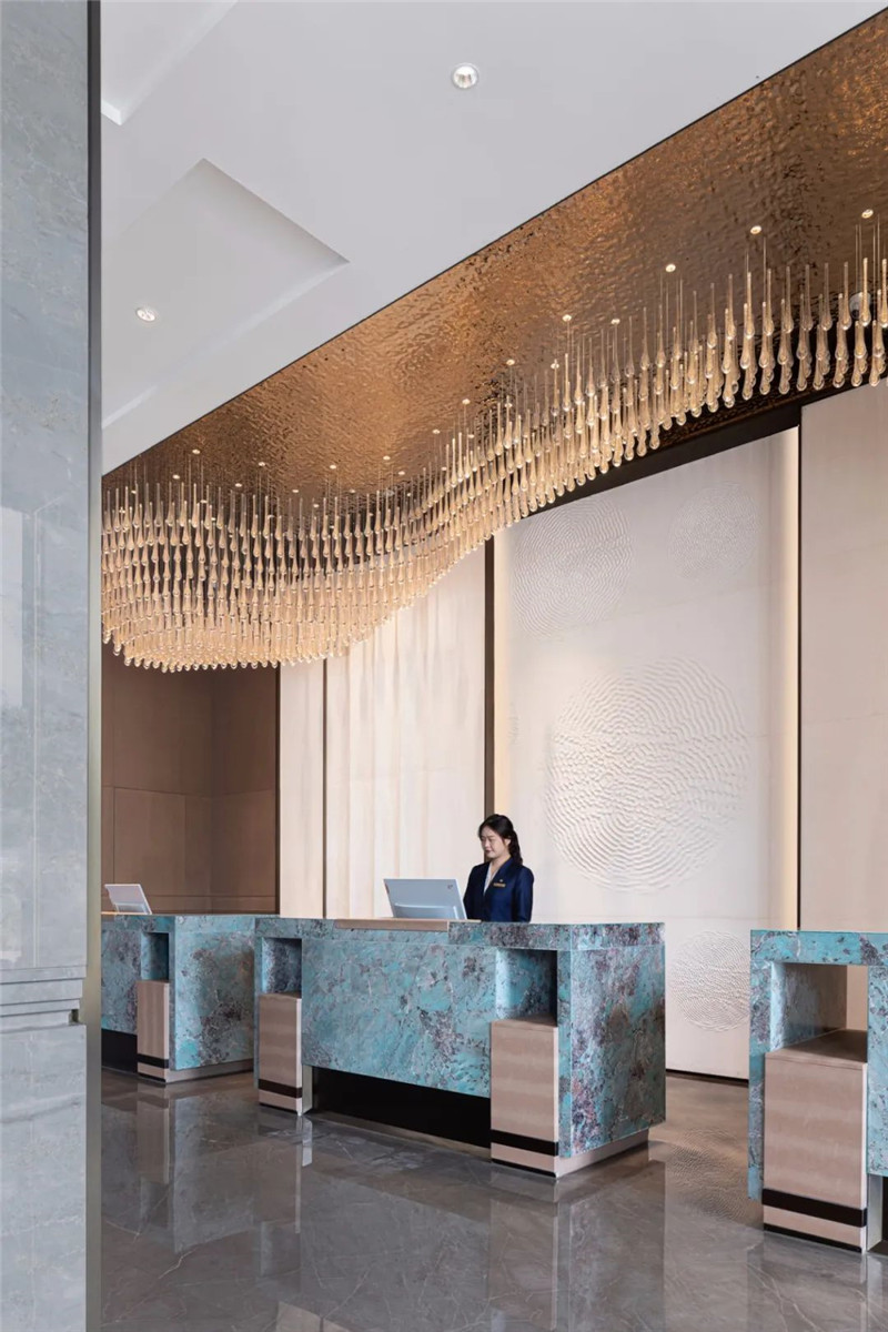 以珠寶為主題的眾恒隆國際酒店設(shè)計賞析 以珠寶為主題的眾恒隆國際酒店設(shè)計賞析