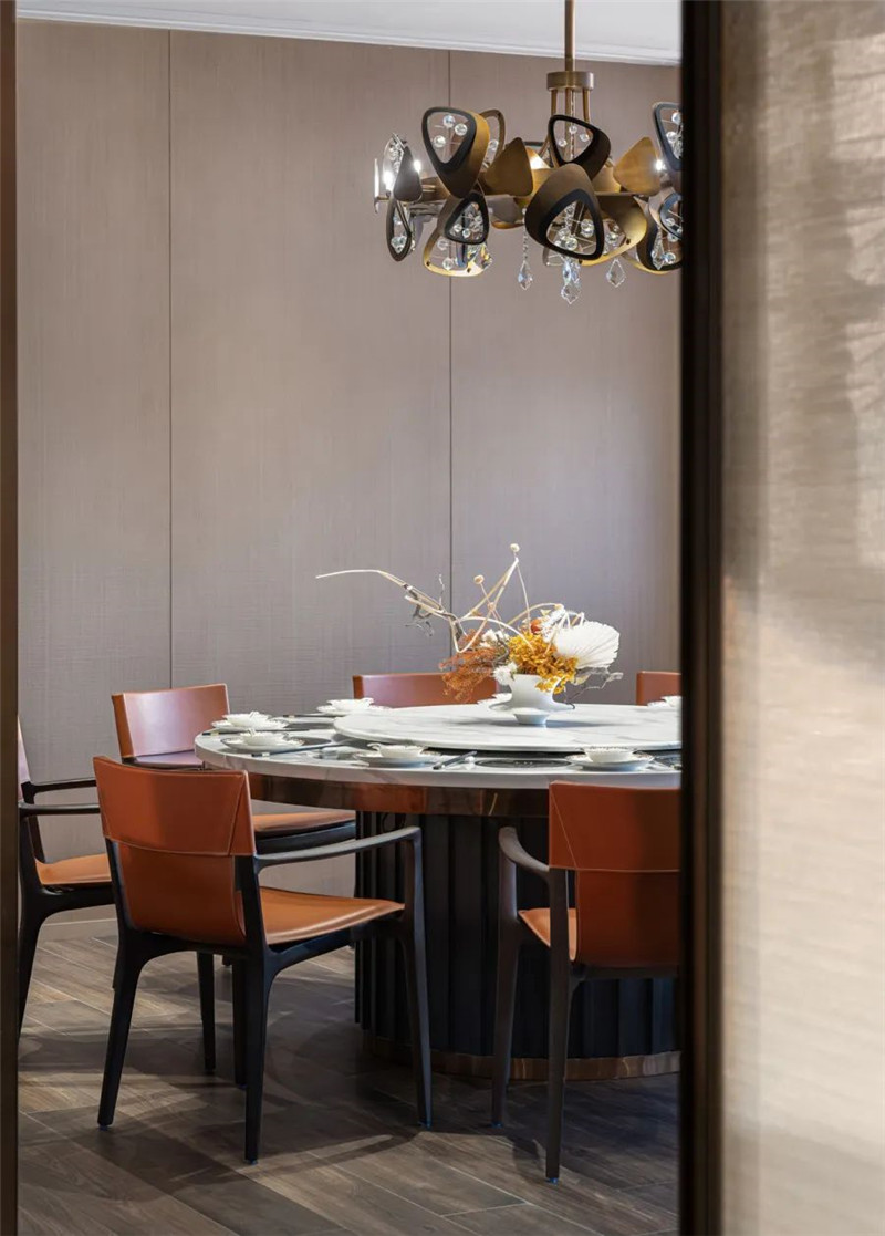 以珠寶為主題的眾恒隆國際酒店設(shè)計賞析 以珠寶為主題的眾恒隆國際酒店設(shè)計賞析