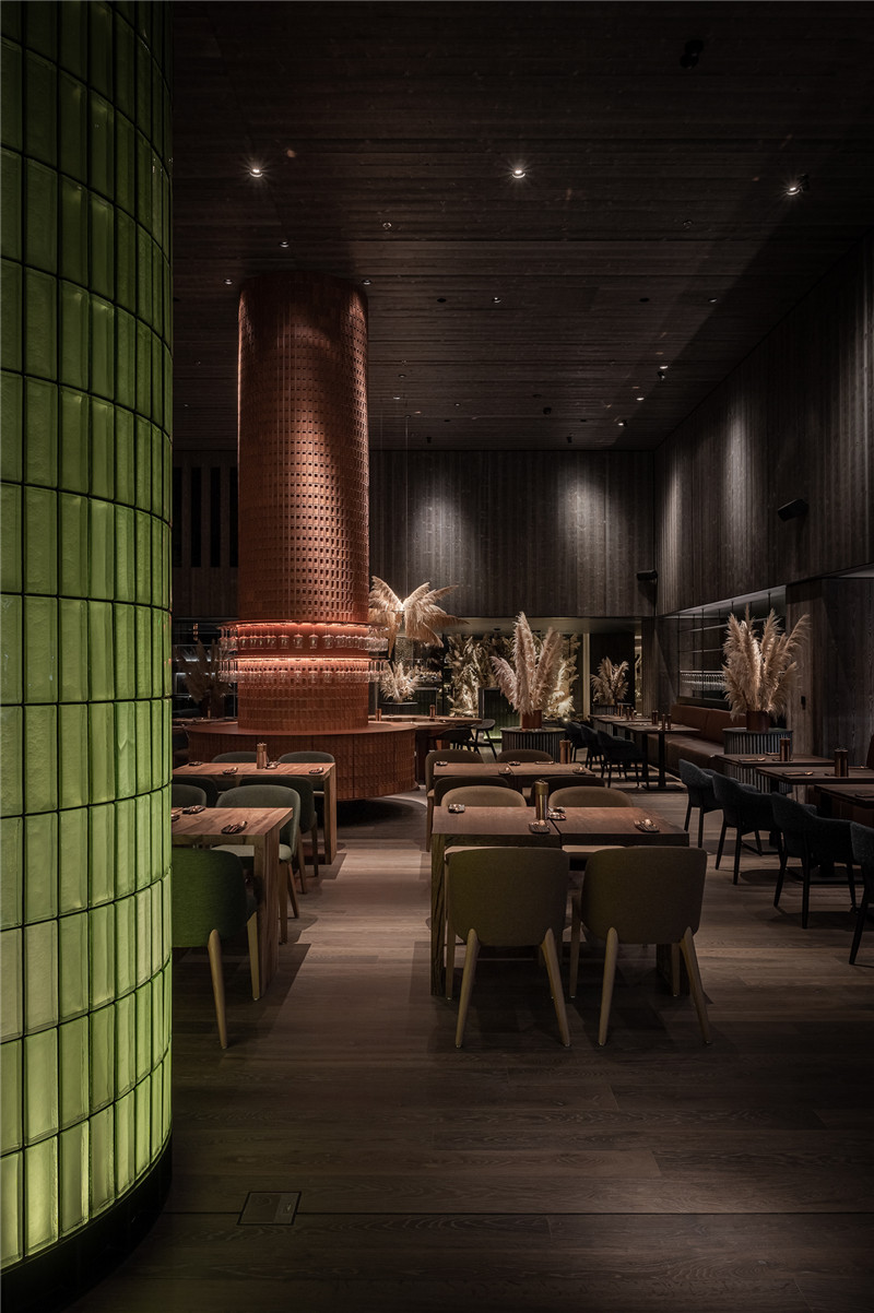 烏克蘭艾米麗大酒店Terra餐廳設計方案