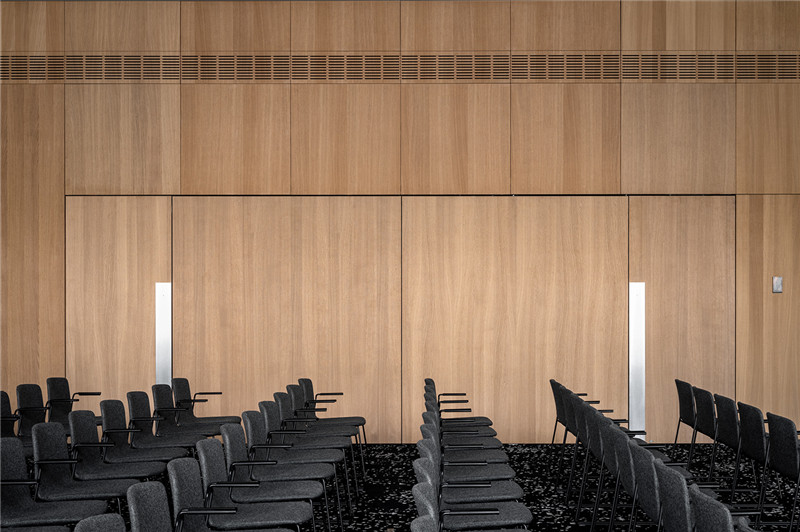 簡約而實用的艾米麗酒店會議廳設計方案 簡約而實用的艾米麗酒店會議廳設計方案