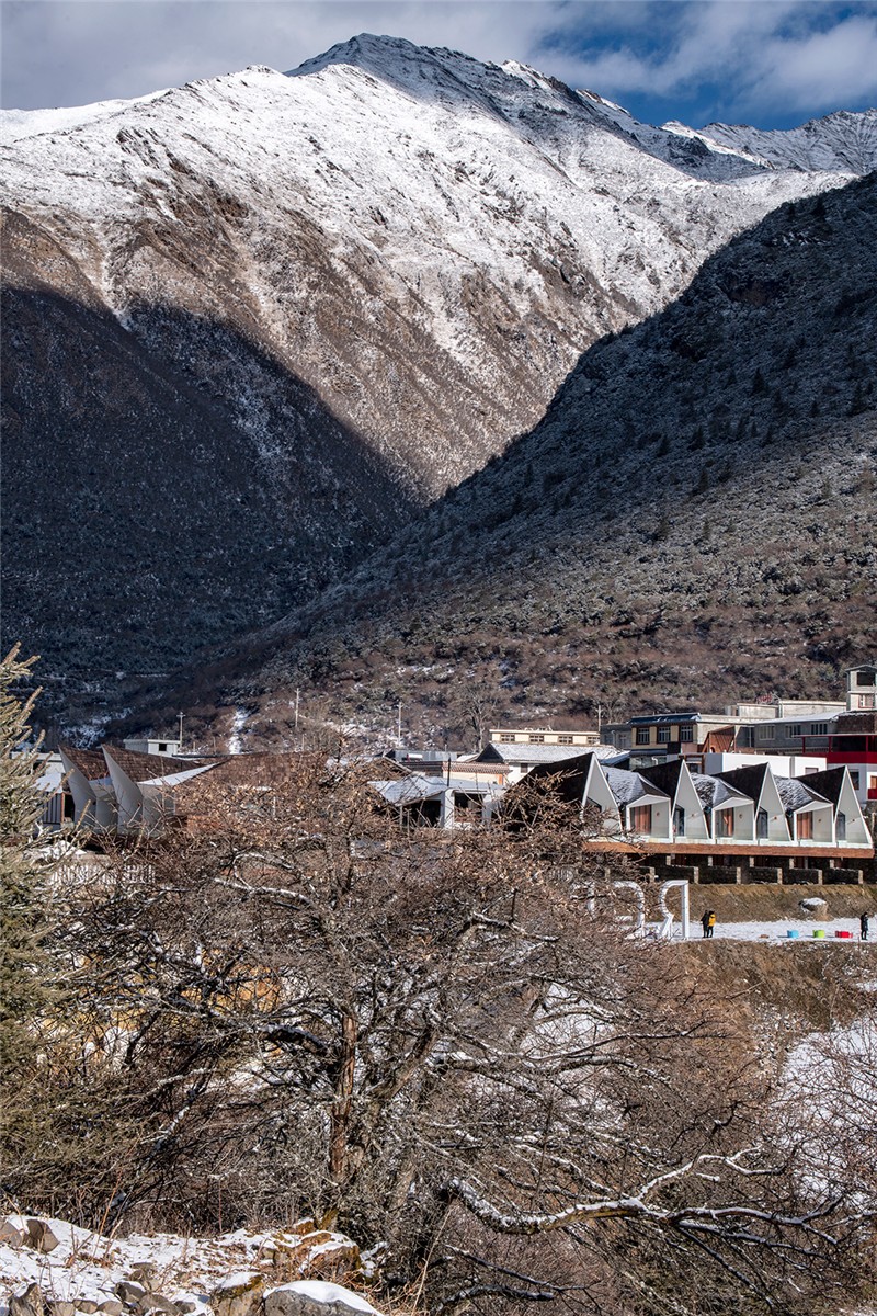 四川康定RGB特色野奢溫泉民宿改造設(shè)計(jì) 四川康定RGB特色野奢溫泉民宿改造設(shè)計(jì)
