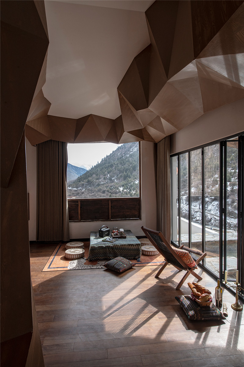 四川康定RGB特色野奢溫泉民宿改造設(shè)計(jì) 四川康定RGB特色野奢溫泉民宿改造設(shè)計(jì)