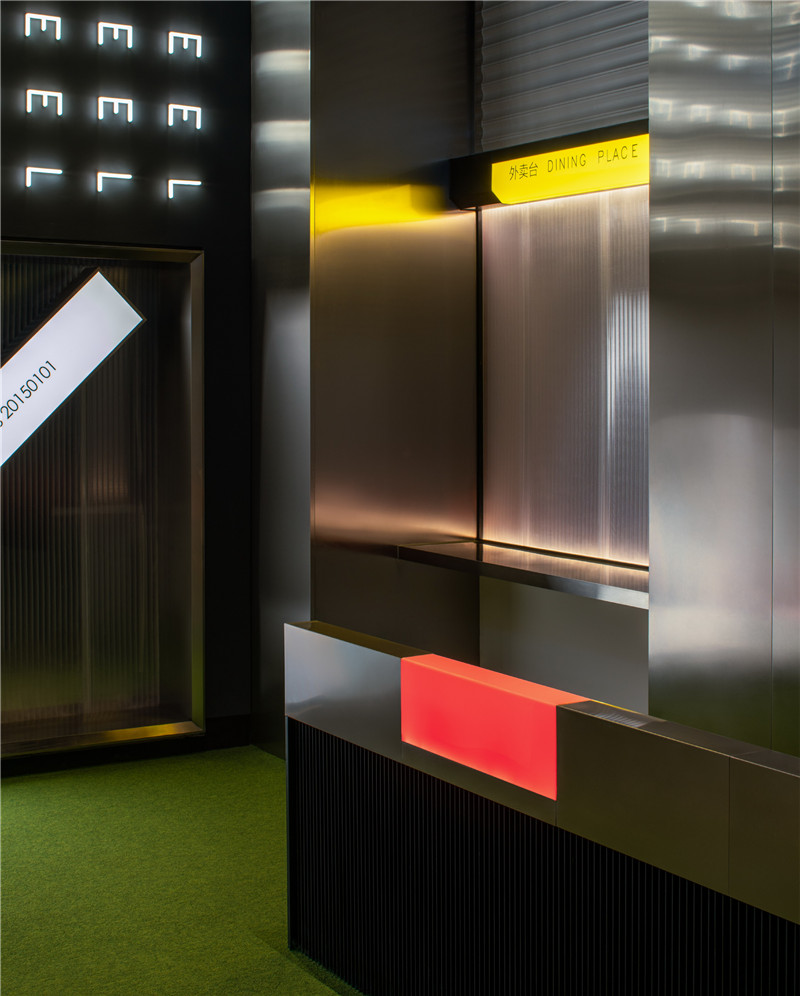 成都SFEEL設(shè)計(jì)師酒店太古里紀(jì)念店設(shè)計(jì)