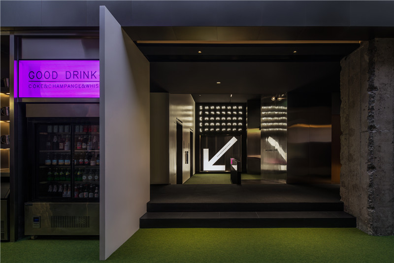 成都SFEEL設(shè)計(jì)師酒店太古里紀(jì)念店設(shè)計(jì)