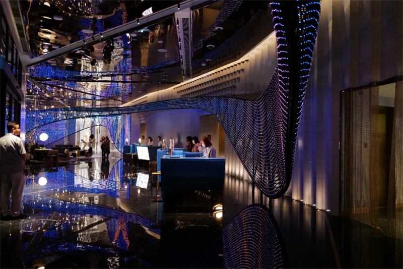 以電影為靈感的澳門新濠影匯W酒店設(shè)計(jì)賞析 以電影為靈感的澳門新濠影匯W酒店設(shè)計(jì)賞析