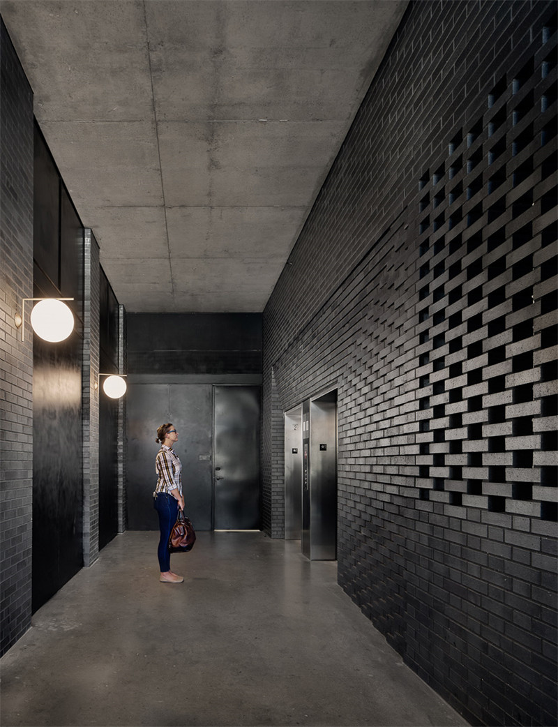 迎合社區(qū)年輕化  奧斯汀ARRIVE酒店翻新改造設(shè)計(jì)