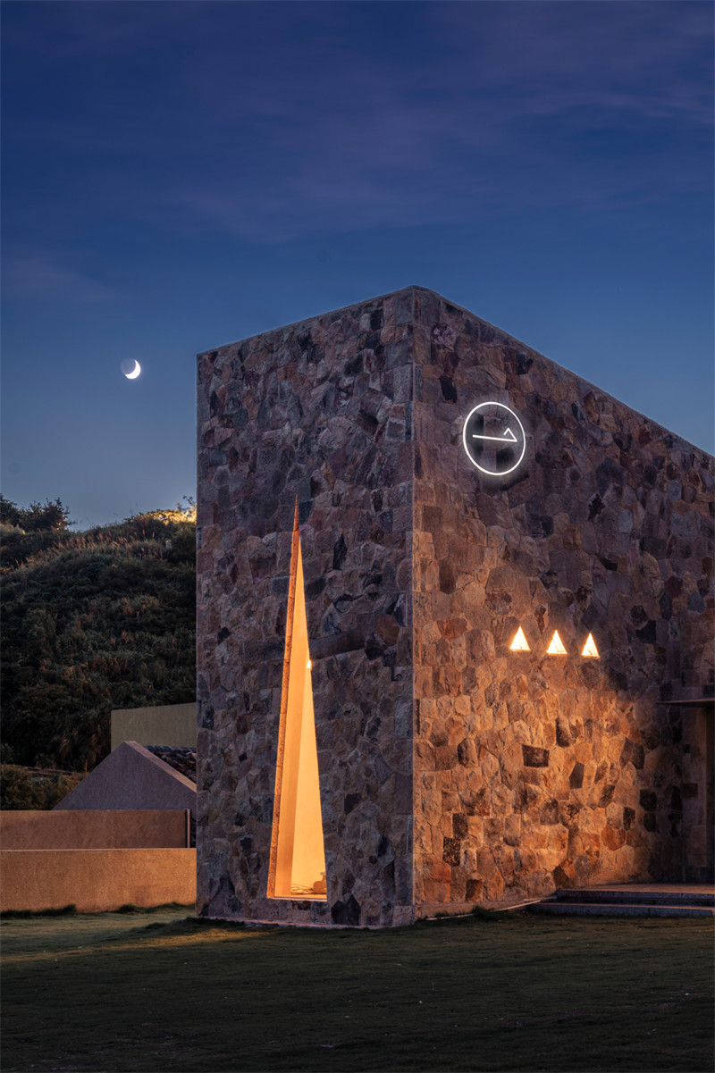 海邊石頭房改民宿  臺(tái)州石塘奢野既來(lái)民宿設(shè)計(jì)