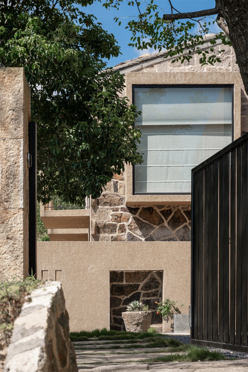 海邊石頭房改民宿  臺(tái)州石塘奢野既來(lái)民宿設(shè)計(jì)