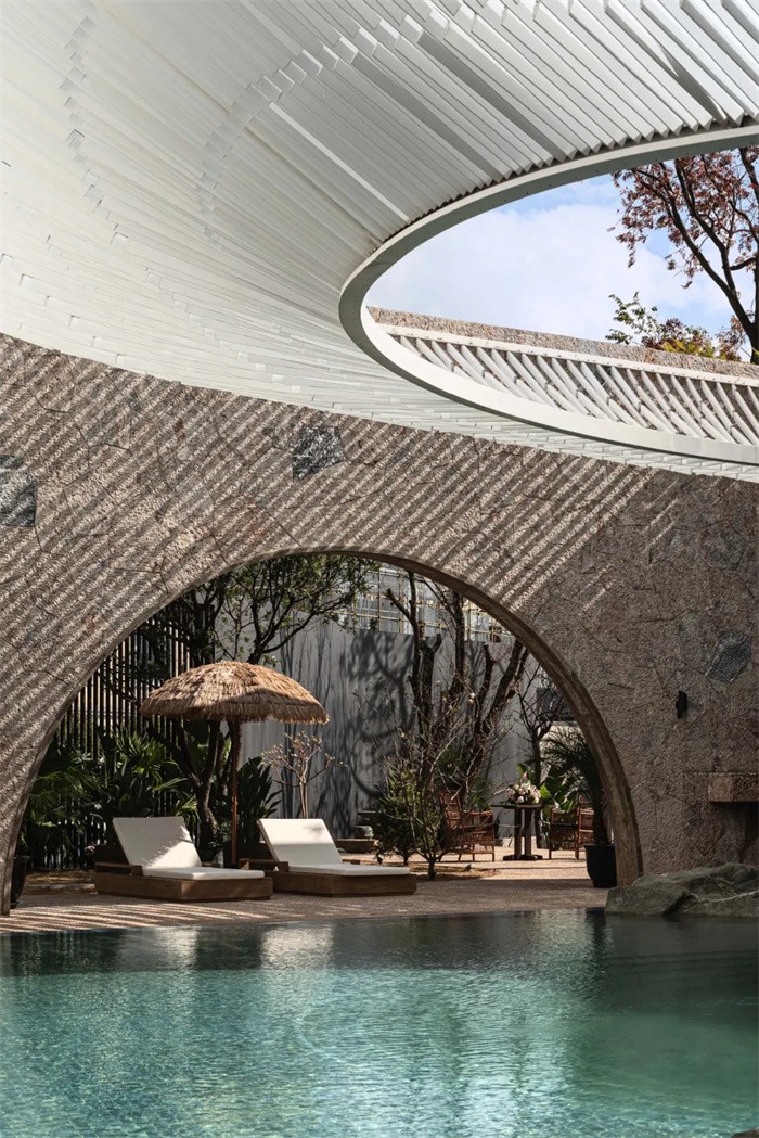 云南梵山魚溫泉度假民宿酒店改造設(shè)計(jì)案例 云南梵山魚溫泉度假民宿酒店改造設(shè)計(jì)案例