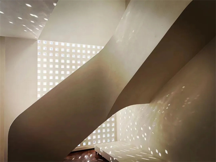 云南梵山魚溫泉度假民宿酒店改造設(shè)計(jì)案例 云南梵山魚溫泉度假民宿酒店改造設(shè)計(jì)案例